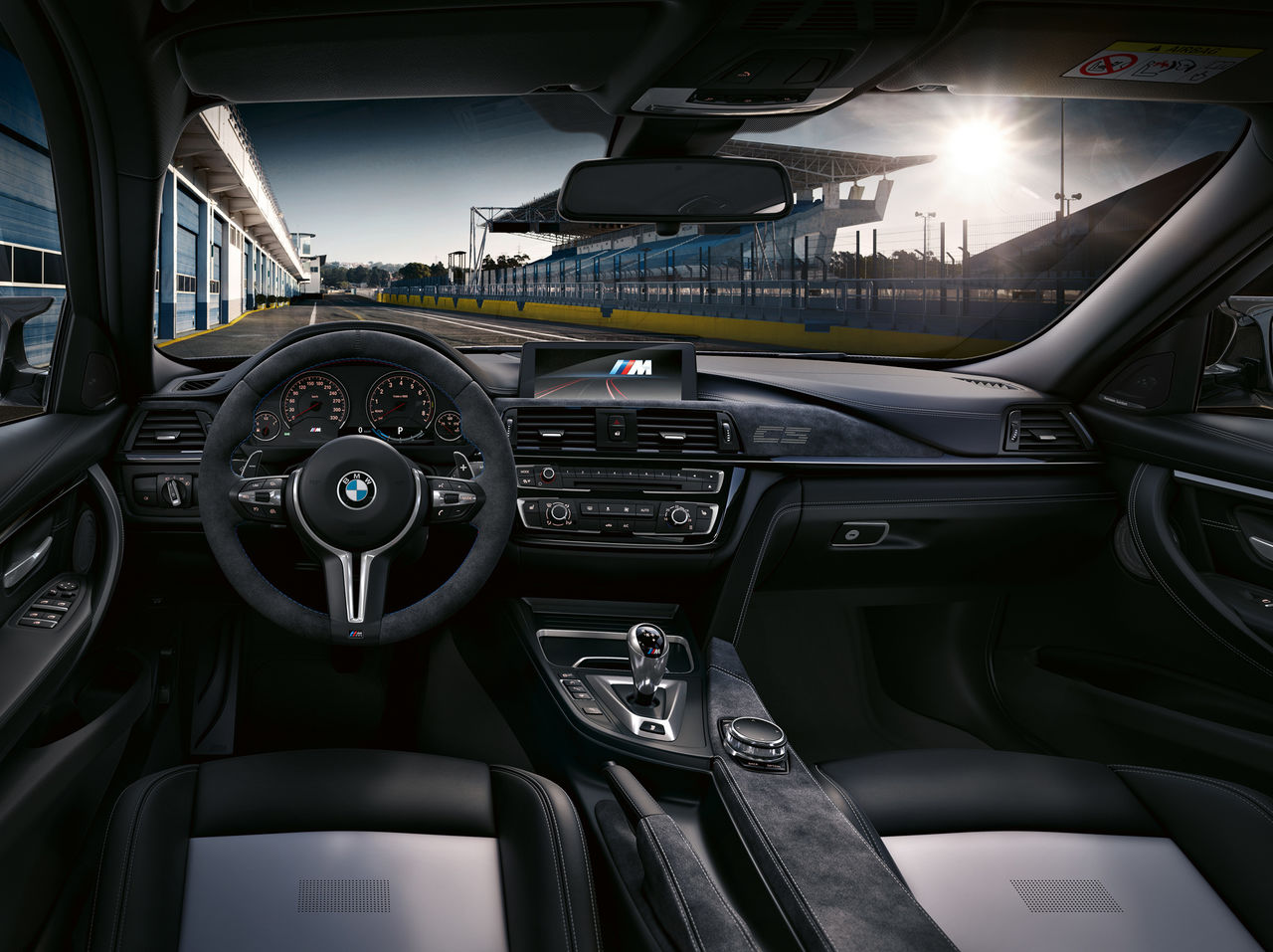 BMW M3 CS salon