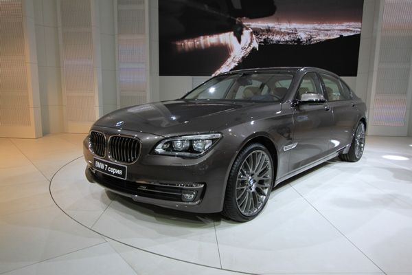 Bmw-7-novij-flagman2
