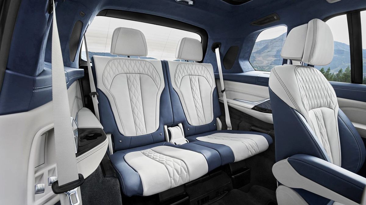 BMW X7 11