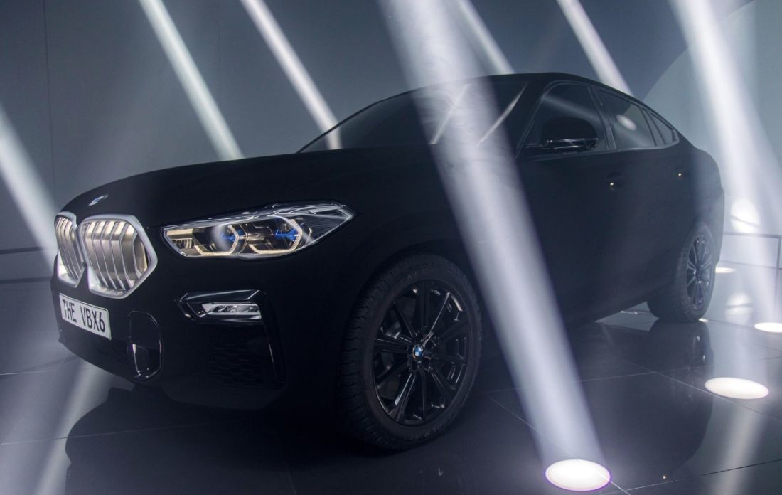 BMW X6 Vantablack 1