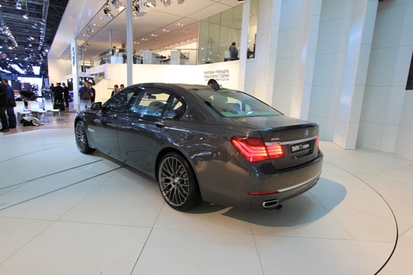 Bmw-7-novij-flagman4